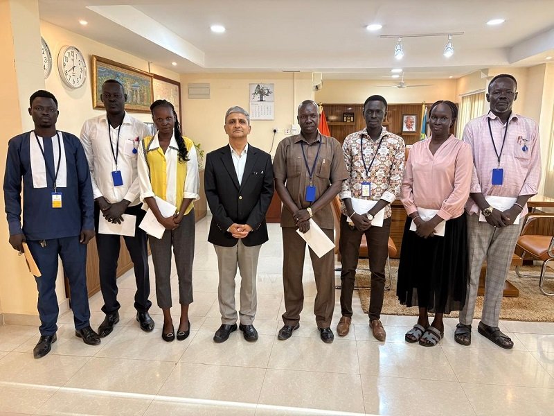 Ambassador congratulated the bright and enthusiastic South Sudanese youth, for being selected for the prestigious ITEC program and handed over their travel documents