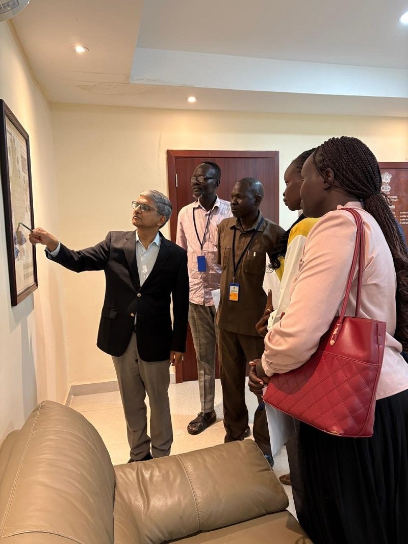 Ambassador congratulated the bright and enthusiastic South Sudanese youth, for being selected for the prestigious ITEC program and handed over their travel documents