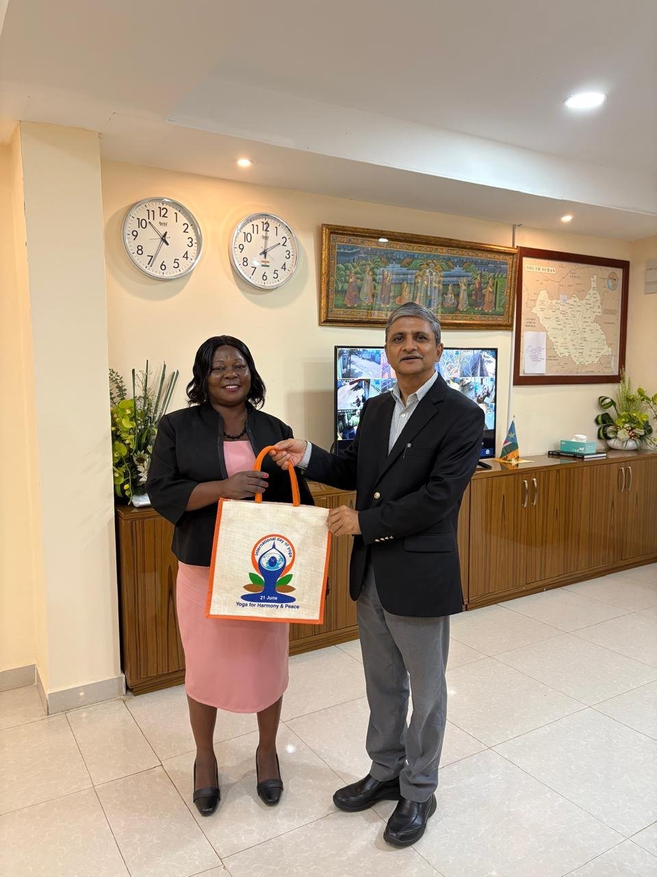 Ambassador hosted Hon. Mary Nawai Martin, Minister of Youth & Sports for a meeting on 13.11.2025